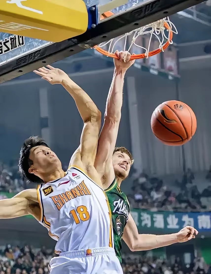 九游APP最新版赛前广厦男篮备战法国杯,外线爆发细节曝光,震撼外界,心理建设被强调的简单介绍